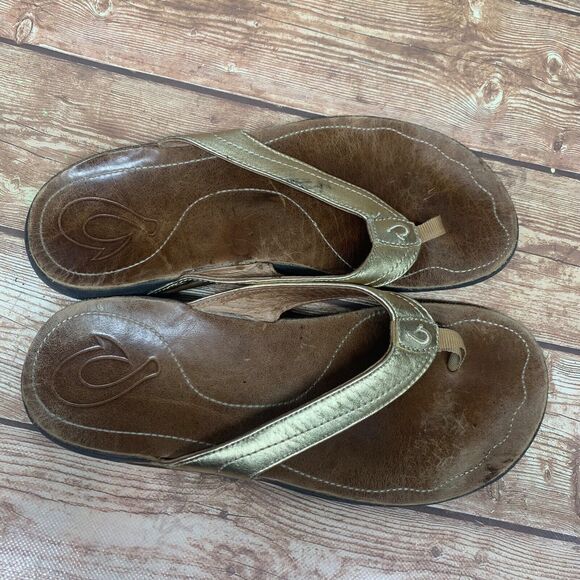 Olukai Kumu Brown Leather Gold Tone Strap Sandal Flip Flops Womens Size 8 EU 38 - Picture 11 of 11